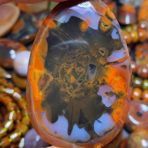 玛瑙/玉髓颈饰未镶嵌