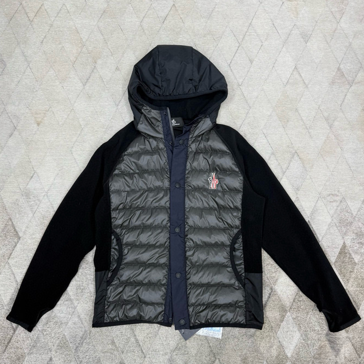 未使用 MONCLER 134462 经典立标户外系列拼接羽绒服夹克外套