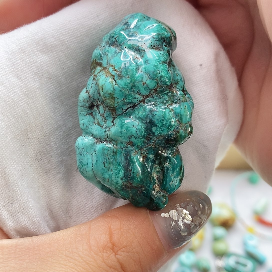 绿松石未镶嵌珠宝奇石