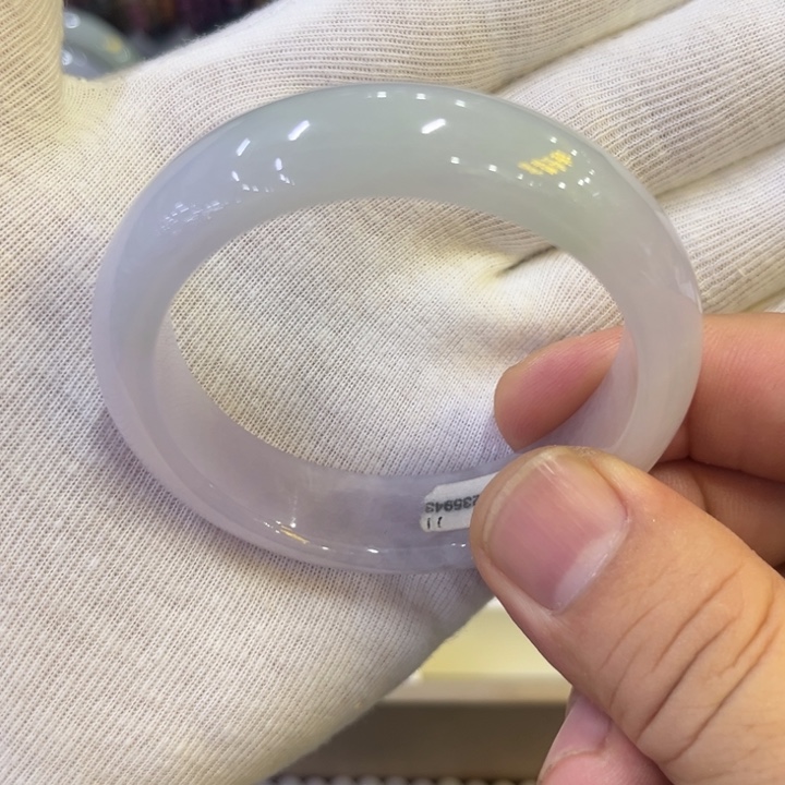 未镶嵌手镯翡翠春彩