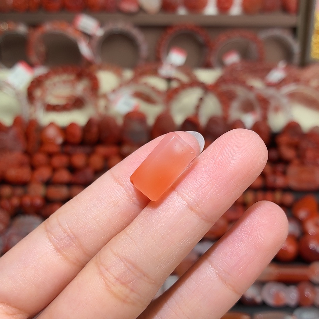 南红玛瑙未镶嵌颈饰长条16*8+牛鼻孔