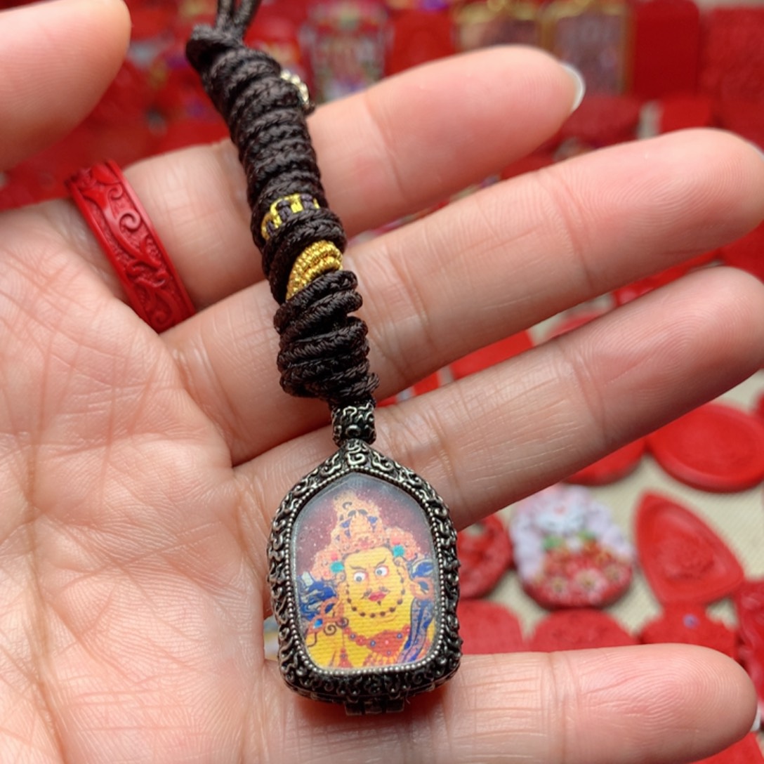 天然辰砂工艺品朱砂吊坠