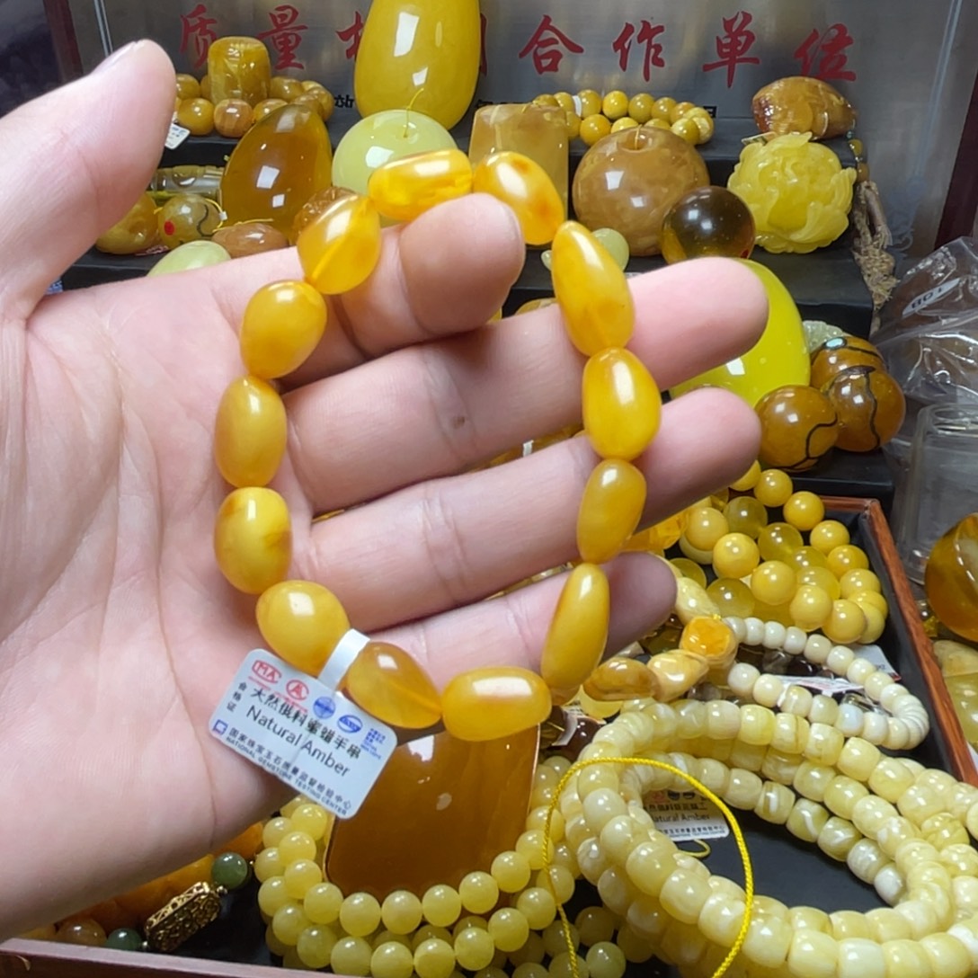 杭***练裸石琥珀未镶嵌蜜蜡