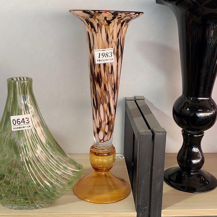 无铅玻璃1983花瓶摆件