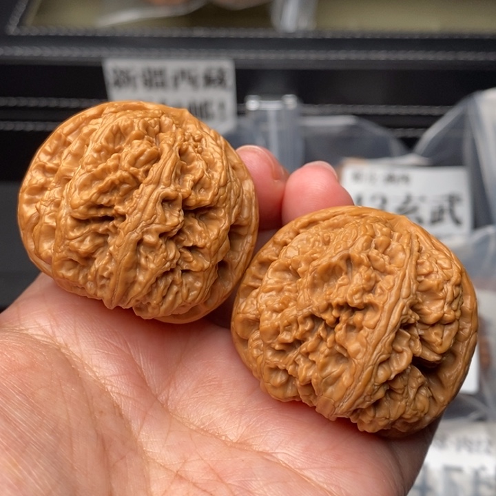 文玩核桃把件43球筋