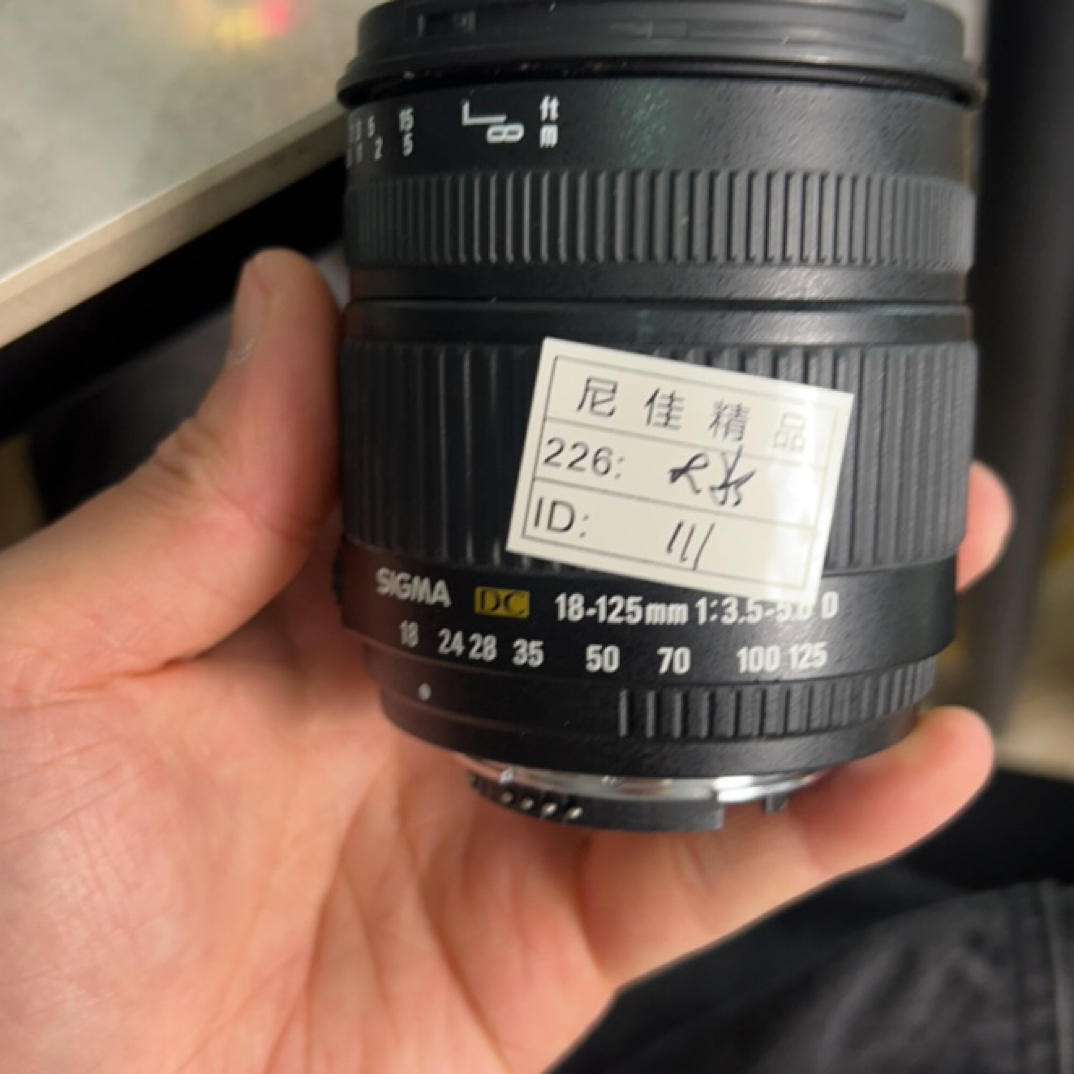 9新 Nikon/尼康 Canon/佳能 - 卡口 二手单反相机/镜头（无配件）