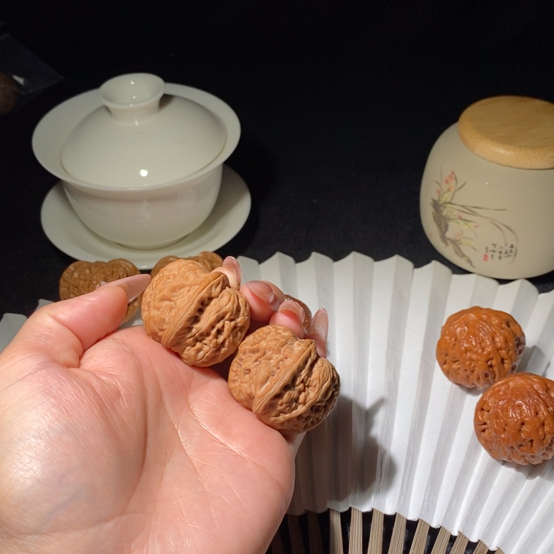 文玩核桃吊坠元宝37