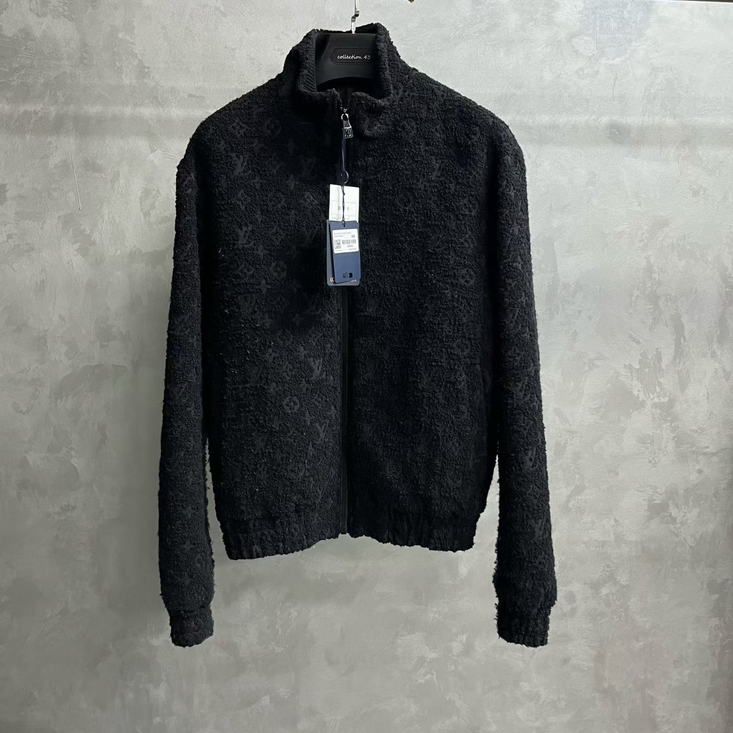 louis vuitton 25黑色拉链束腰夹克绒感外套/48