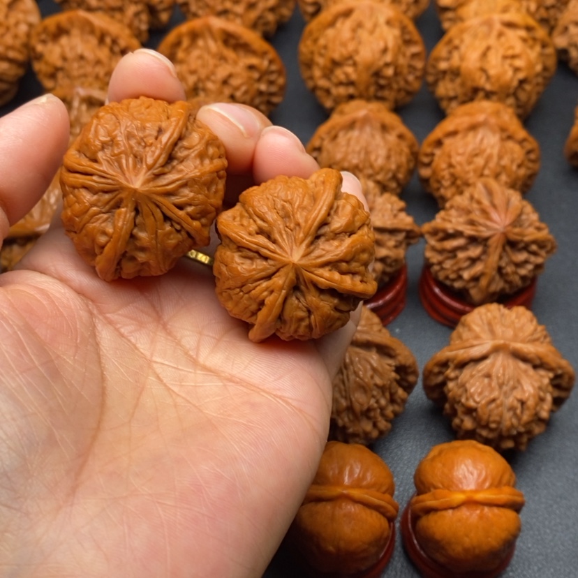 【闪购商品】文玩核桃把件四棱