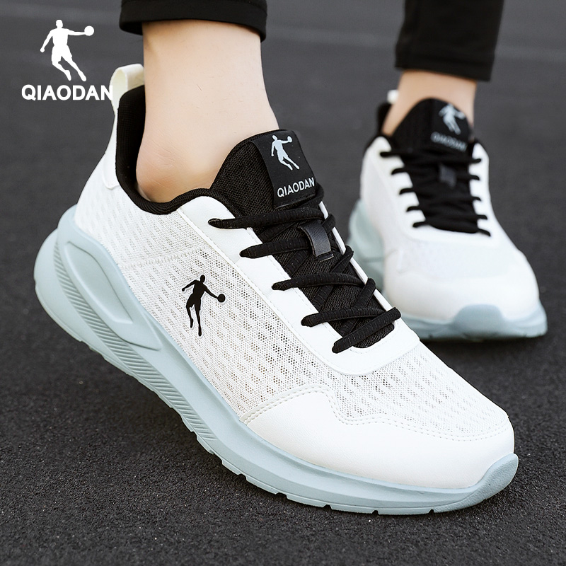 乔丹运动鞋男款春秋新款轻便软底百搭跑步鞋网面透气休闲鞋子男款