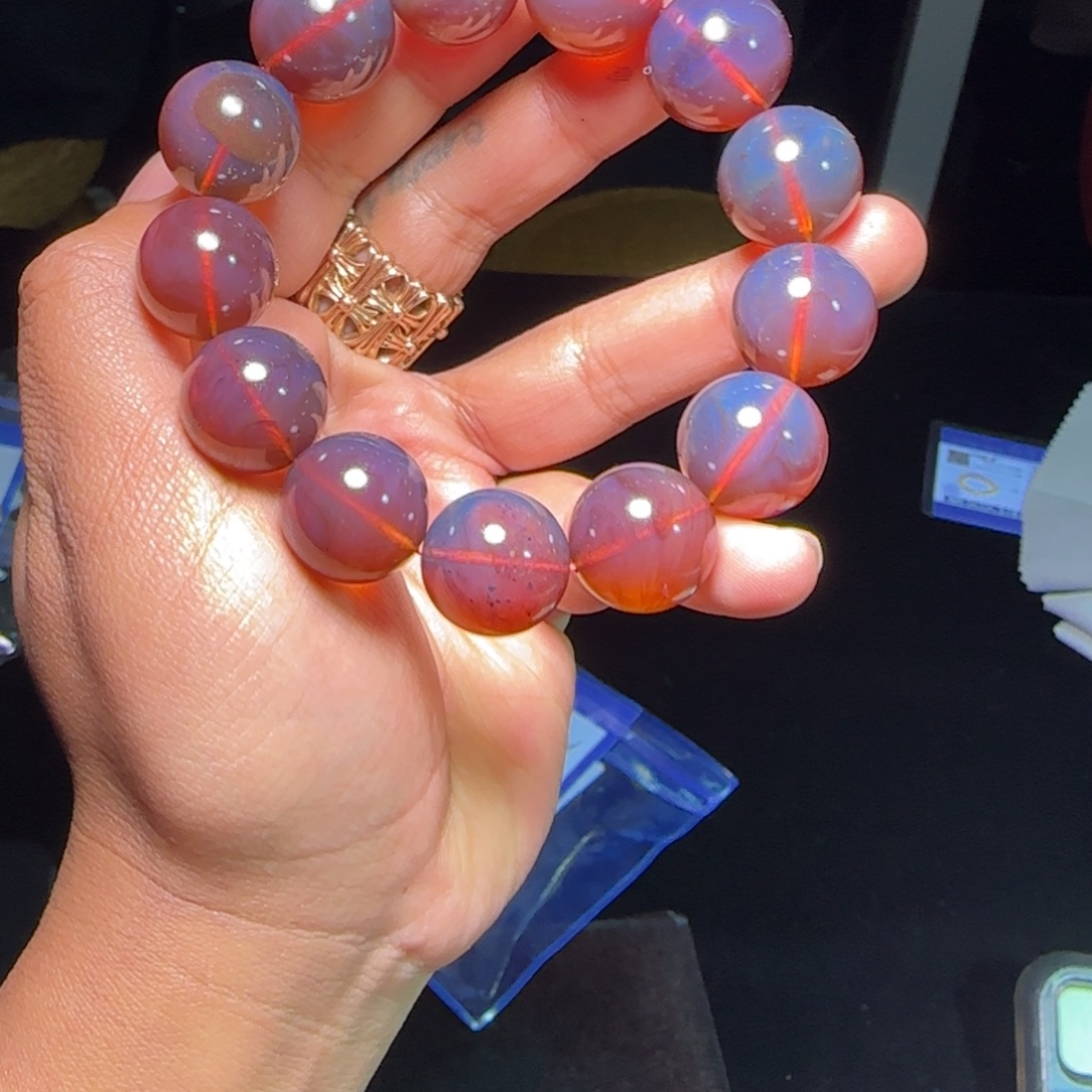 琥珀未镶嵌裸石琥珀