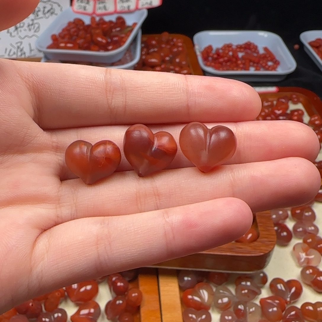 南红玛瑙未镶嵌挂件微瑕不退换