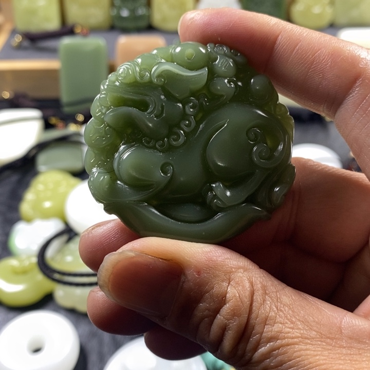 和田玉（青白玉）吊坠(赠链)未镶嵌