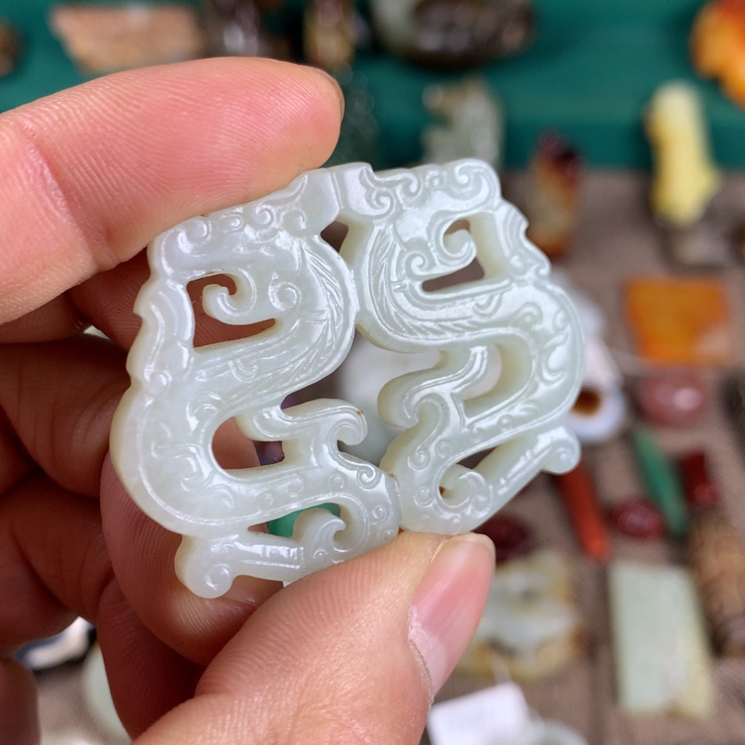 和田玉颈饰未镶嵌