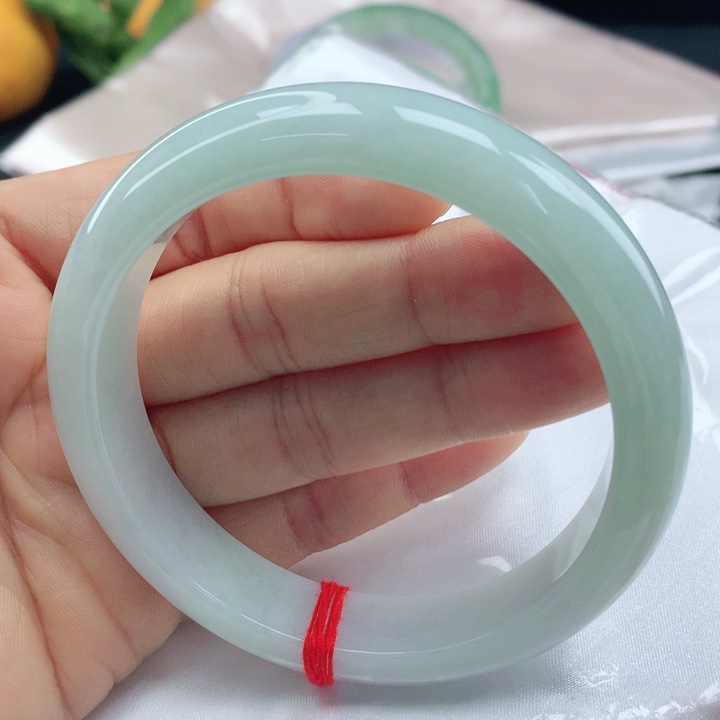 翡翠手镯未镶嵌62浅蓝翡翠手镯