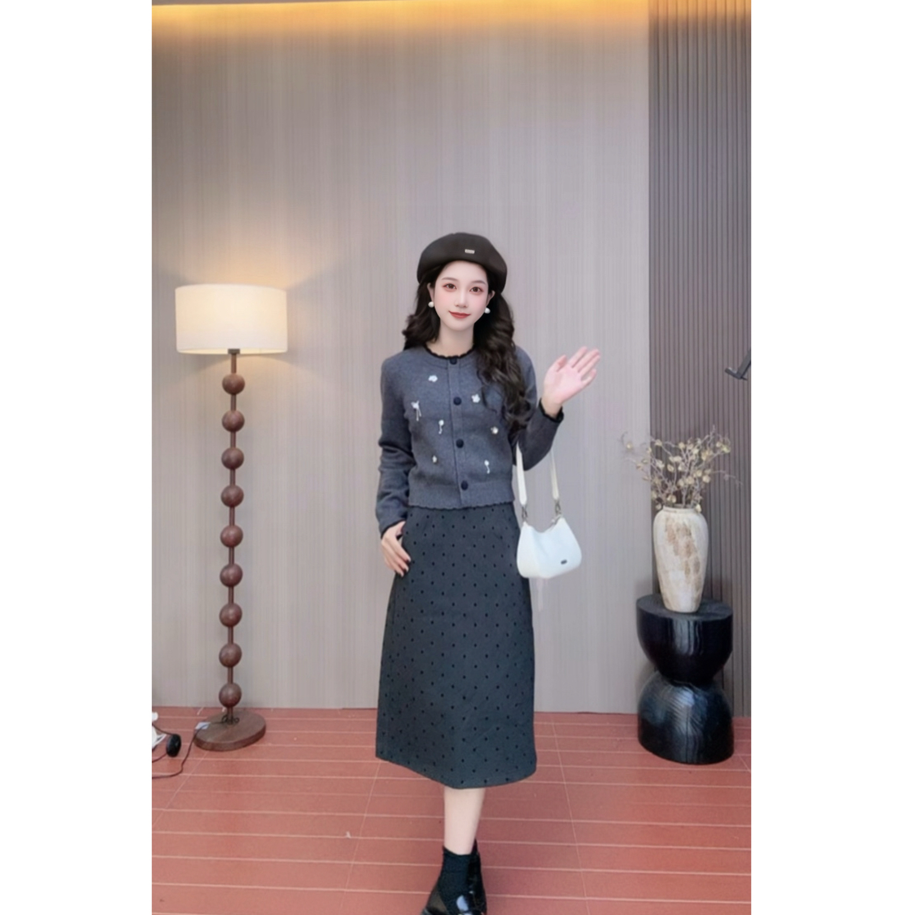 LiLi 2025秋冬季新款温柔高腰时尚显瘦气质上下两件套套裙