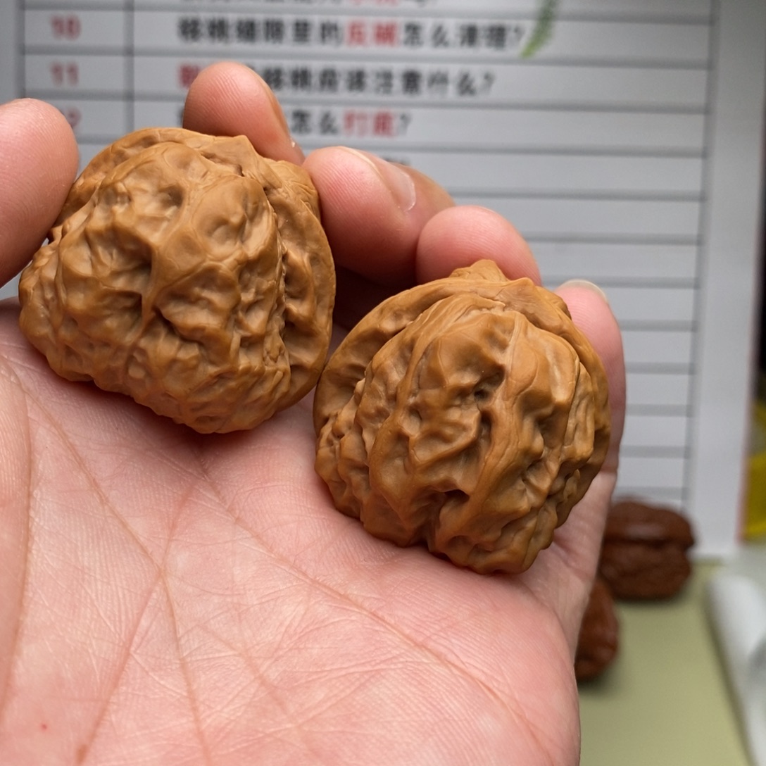 桃核吊坠40蛤蟆头