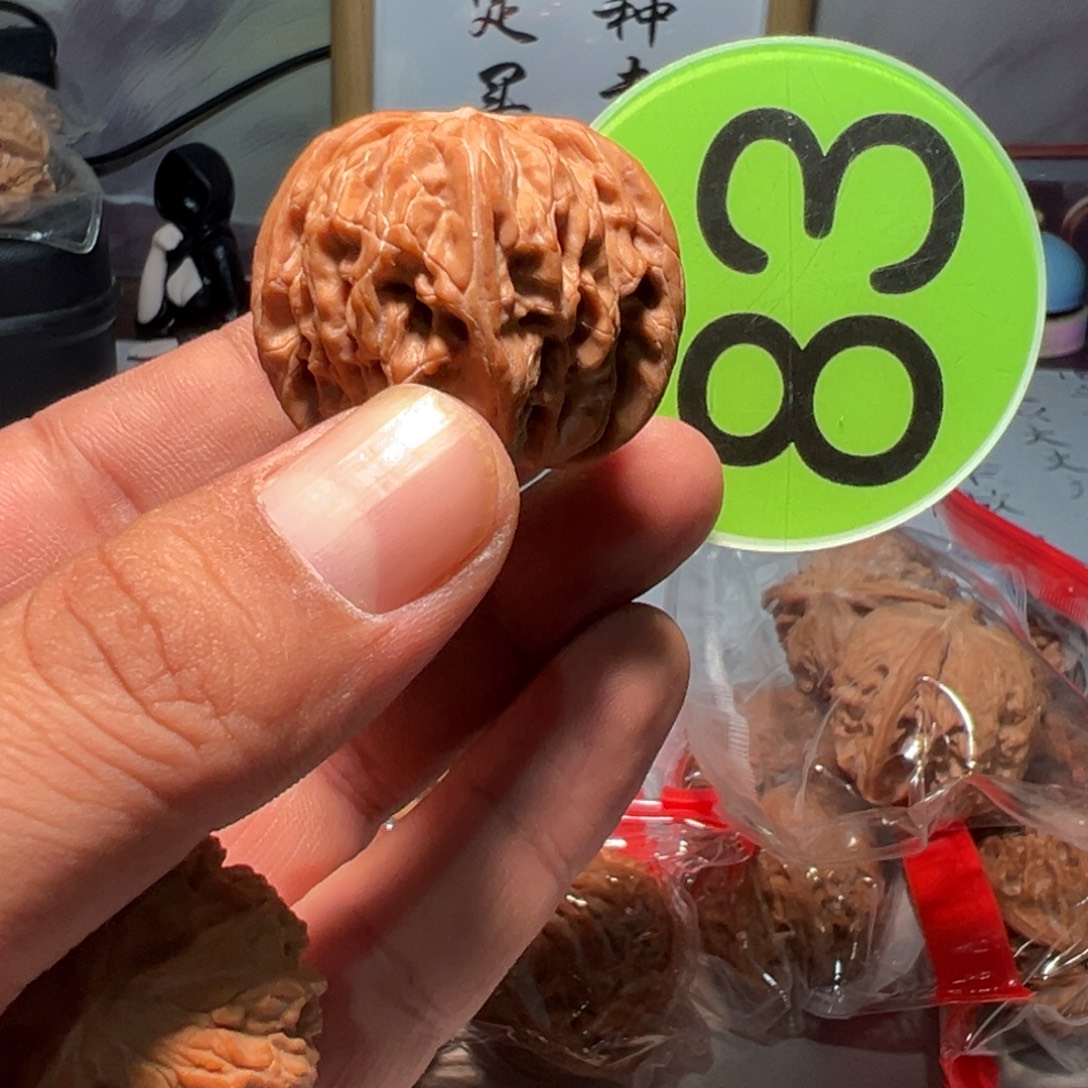 雪***盒文玩核桃，绿色83号