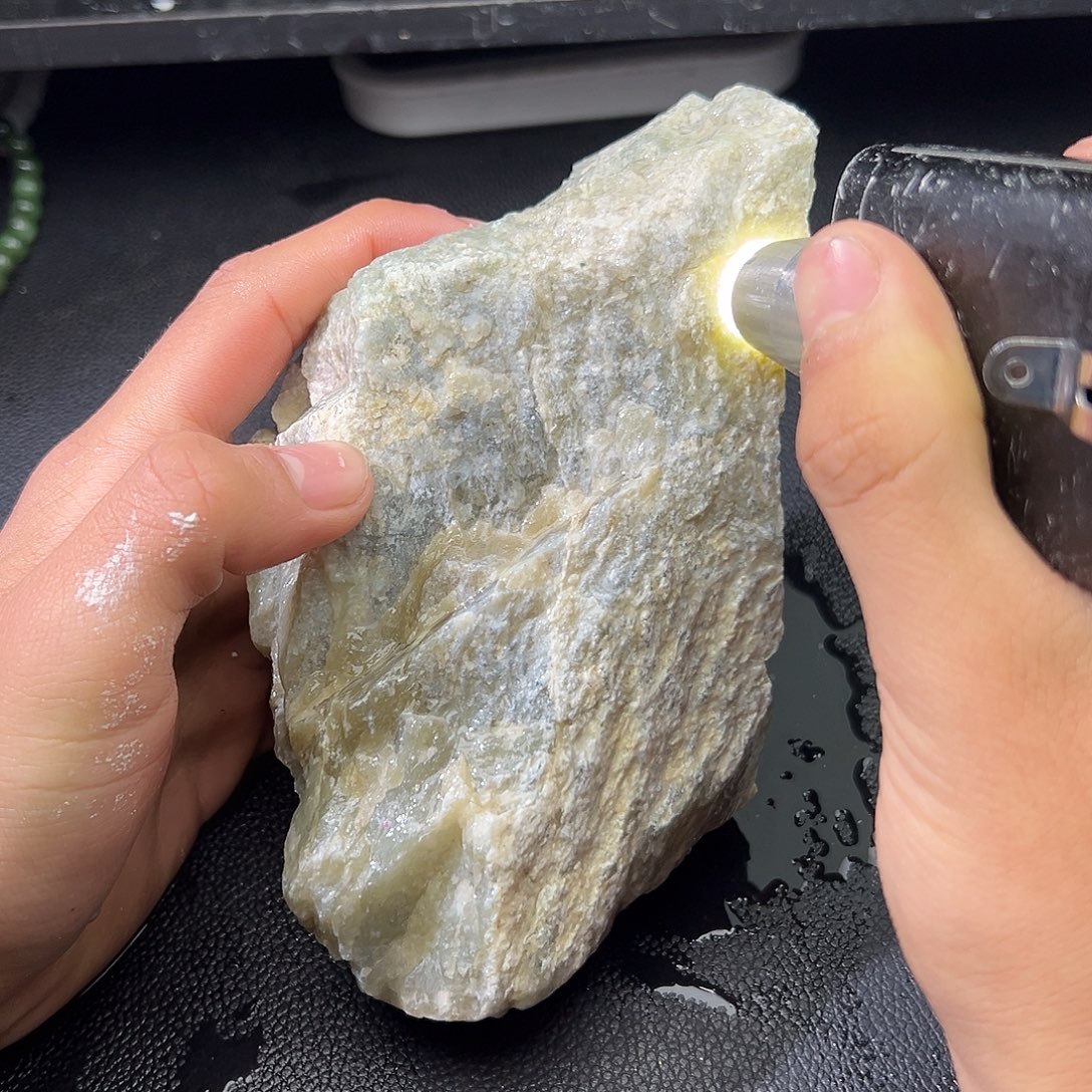 和田玉（糖玉）未镶嵌车挂