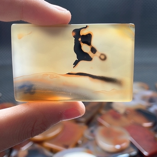 玛瑙/玉髓颈饰未镶嵌