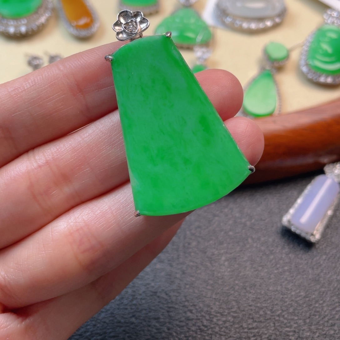 翡翠吊坠(不含链)银S925镶嵌