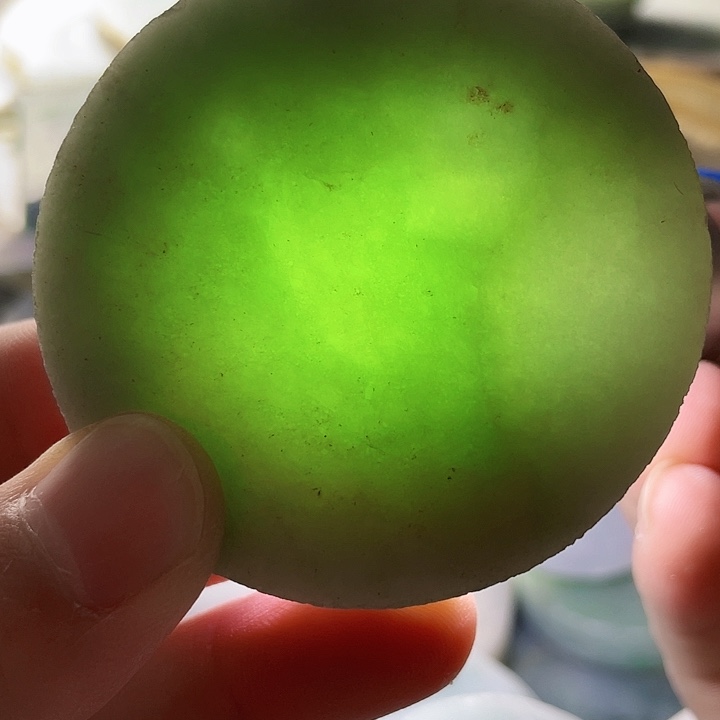 翡翠挂件未镶嵌毛料82