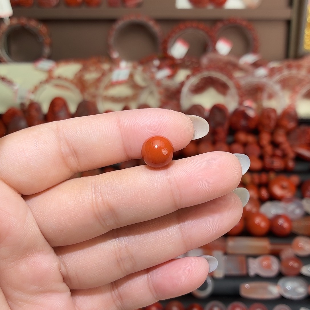 *****南红玛瑙未镶嵌颈饰平头放漏9.9咪单珠