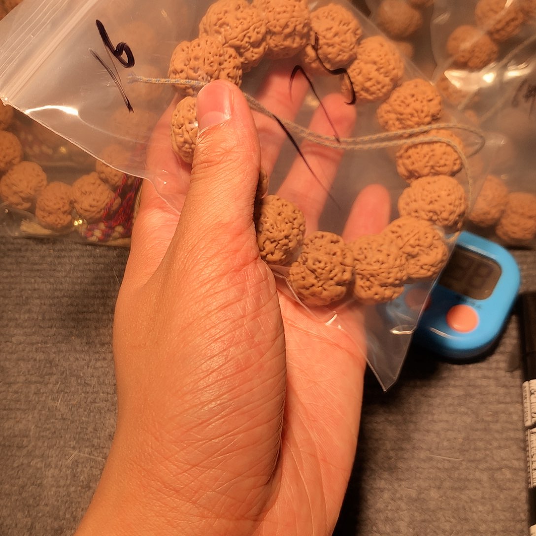 金刚菩提手串星*16。     