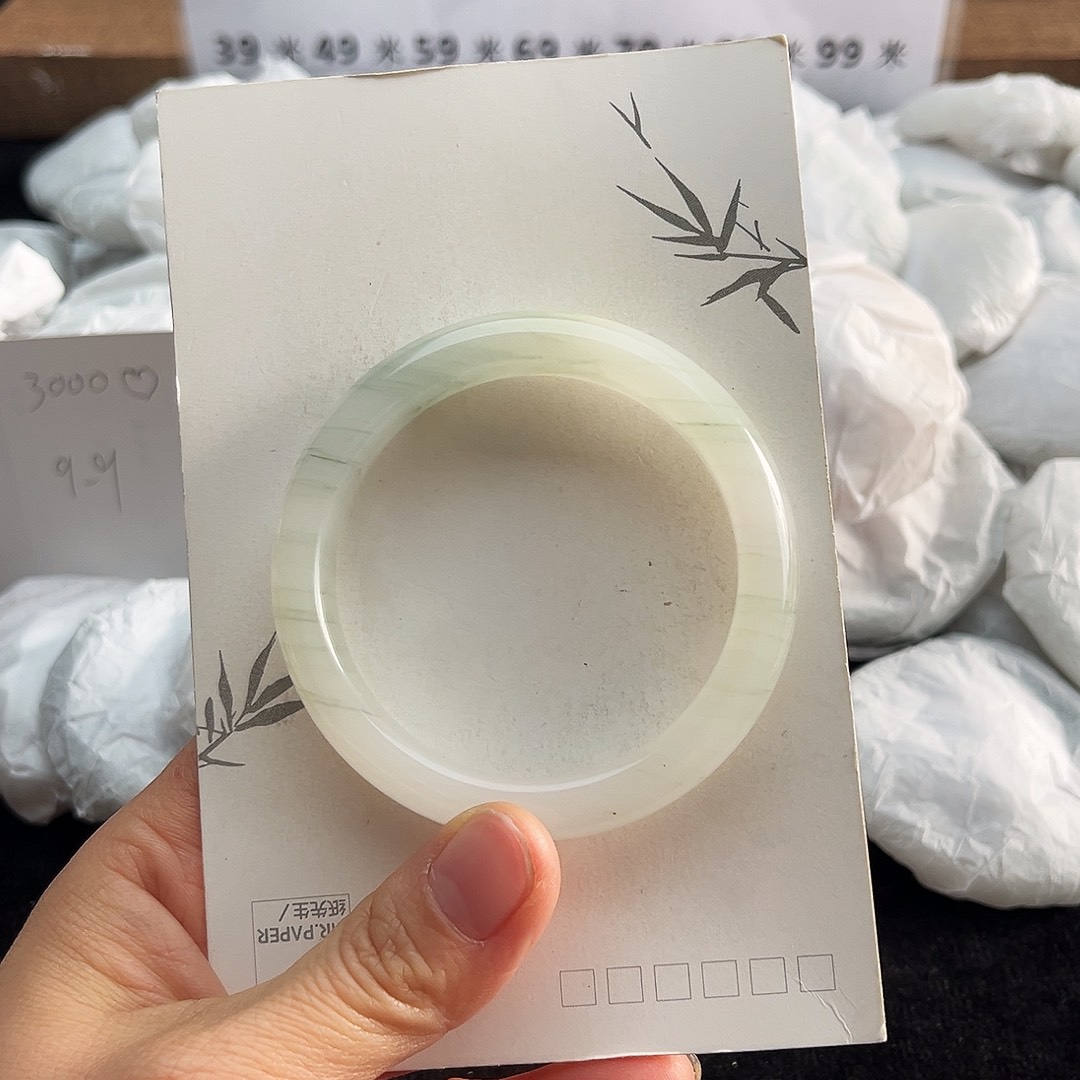 未镶嵌手镯石英质玉33