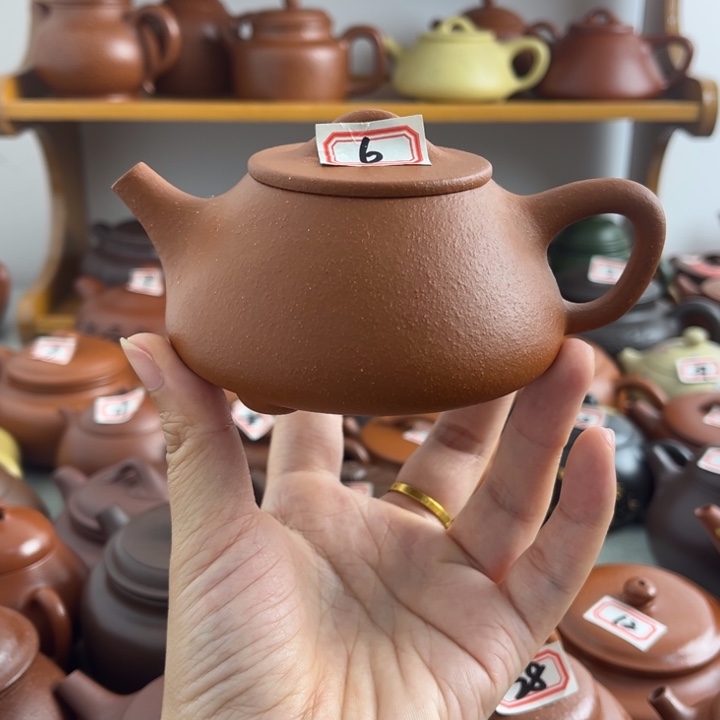 茶壶紫砂150cc降坡半手
