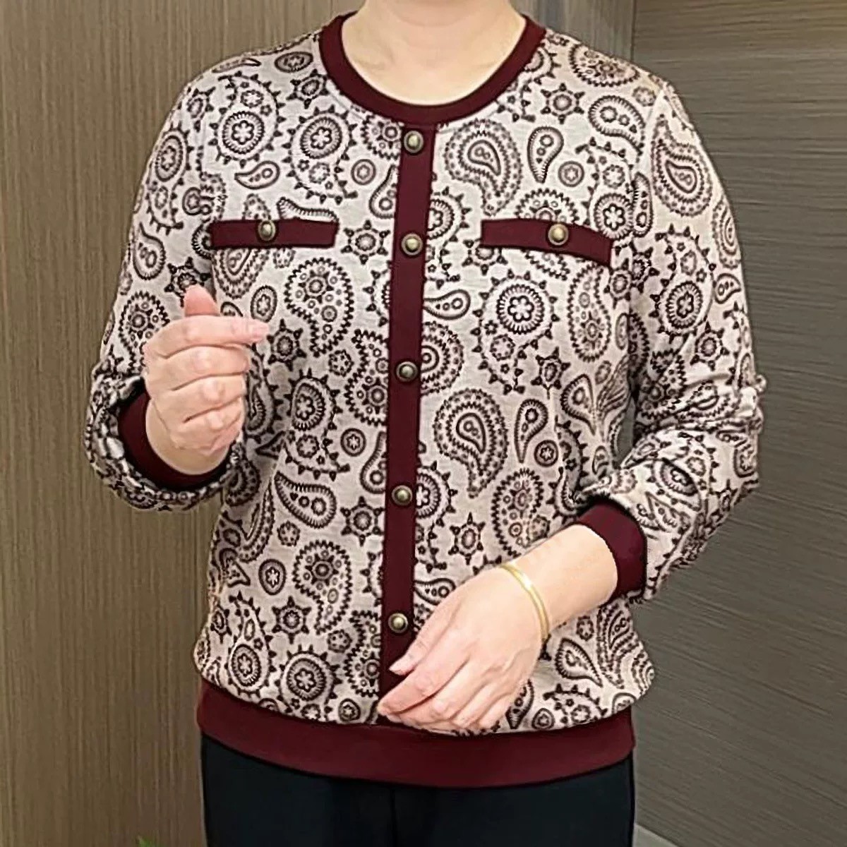 2025秋季新款中老年女士圆领印花长袖打底衫百搭时尚弹力妈妈上衣