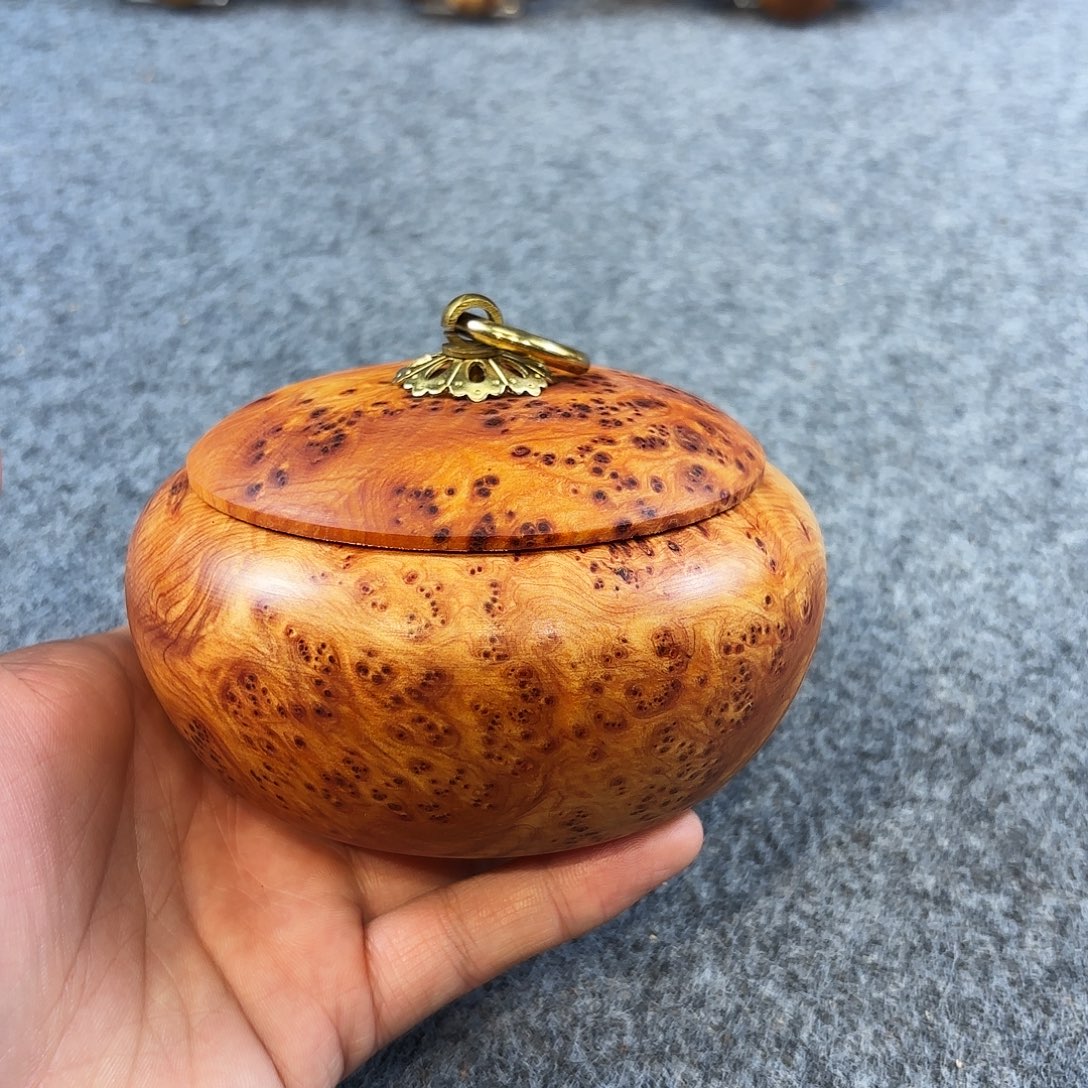 崖柏爆满榴花精品茶叶罐