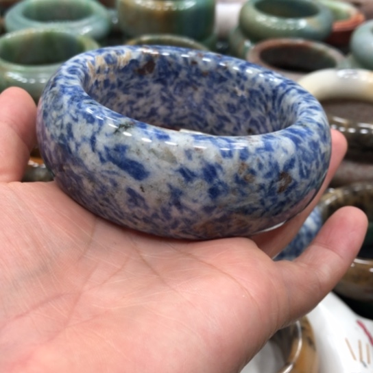 未镶嵌石英质玉珠宝半成品敬*