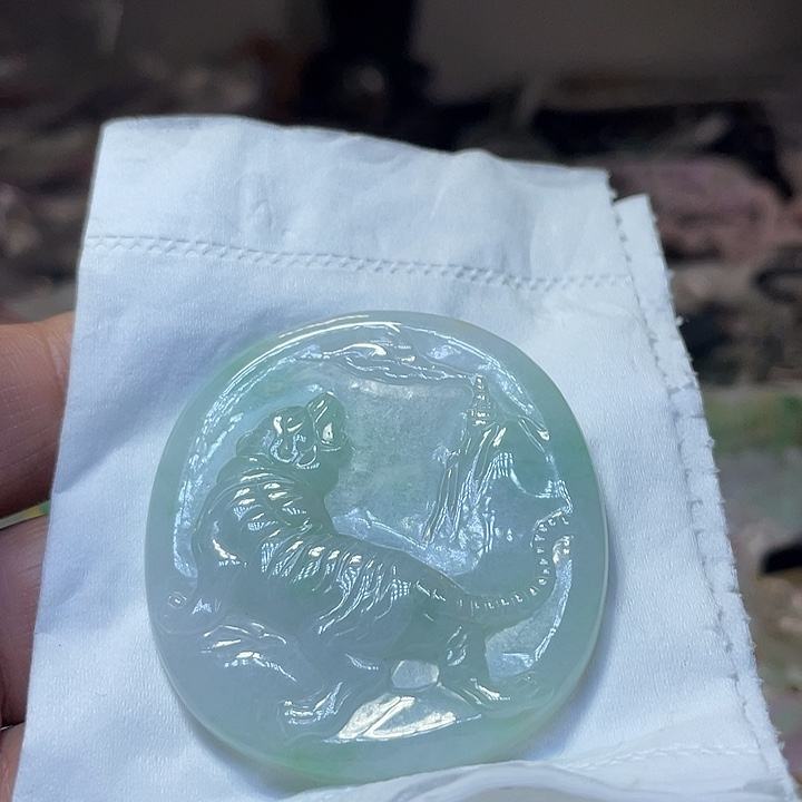 风***钟翡翠未镶嵌吊坠(不含链)