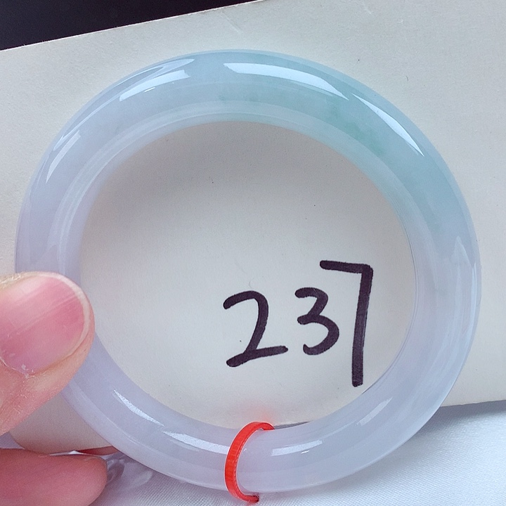 翡翠未镶嵌手镯翡翠