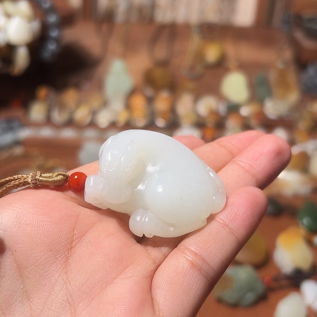 和田玉颈饰未镶嵌