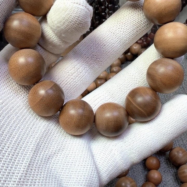 初***一木檀香木1.8……土埋天花板