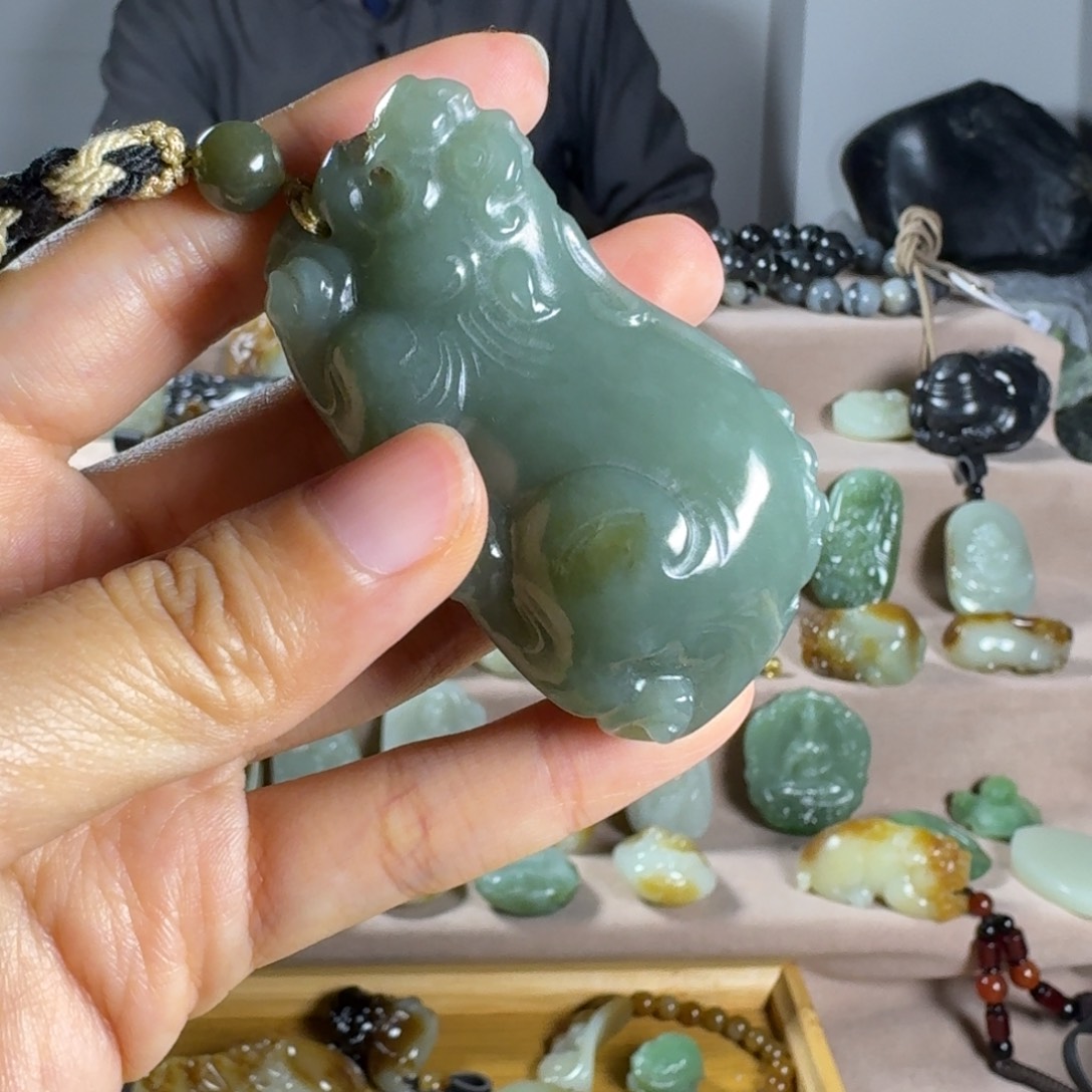 和田玉（糖玉）颈饰未镶嵌