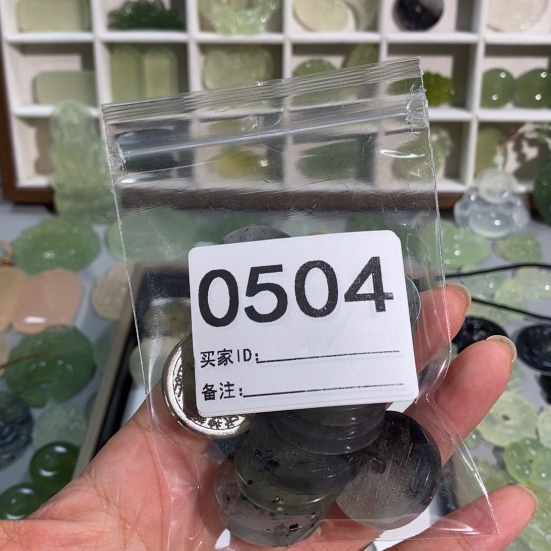 ****人岫玉合金颈饰精美礼品