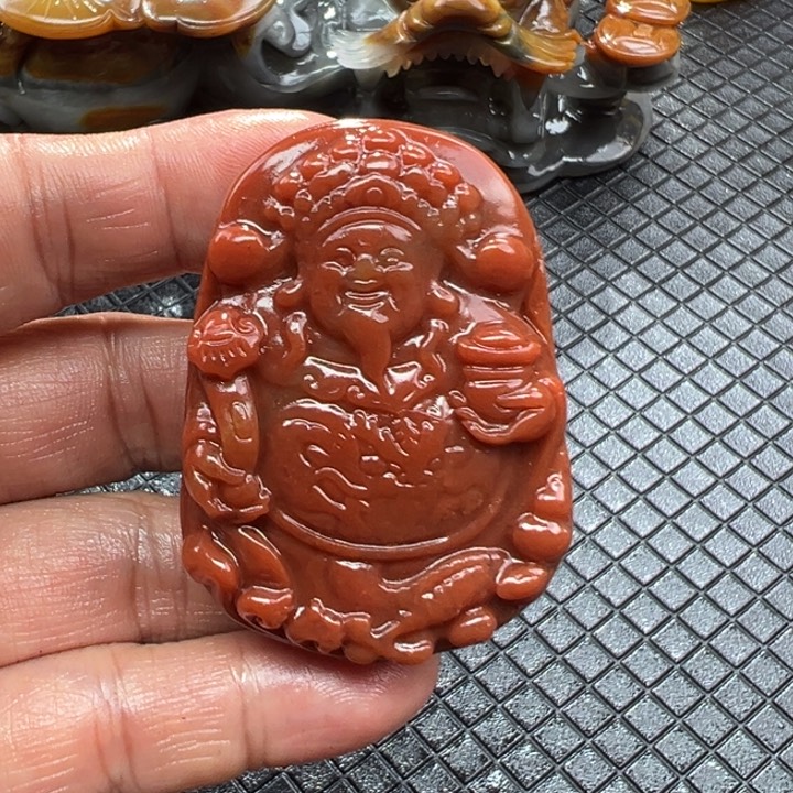 石英质玉（黄龙玉）颈饰合金