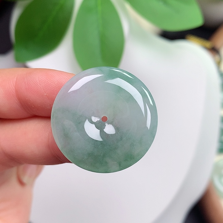 颈饰未镶嵌翡翠平安扣 25.6x5.0mm