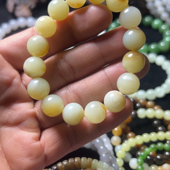 和田玉（糖玉）未镶嵌手链