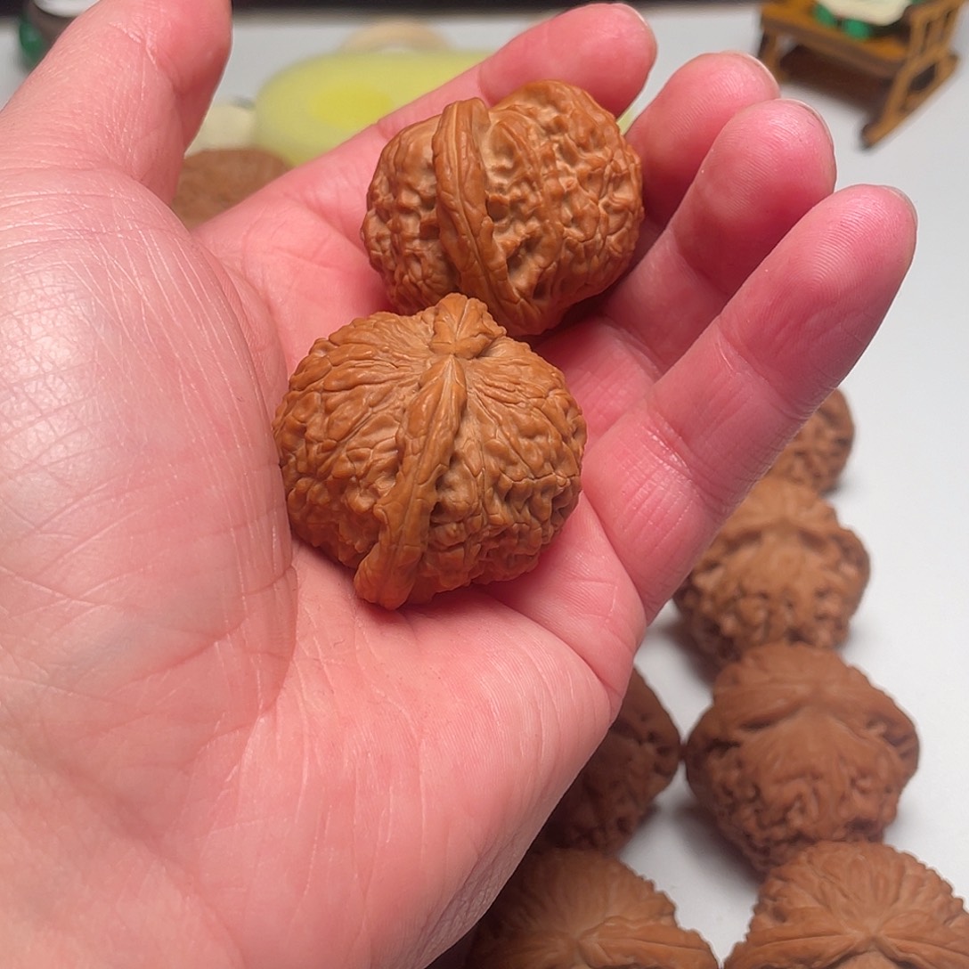 *****吊坠文玩核桃球白