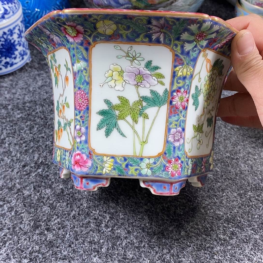 手工手绘陶瓷摆件工艺品顺**地