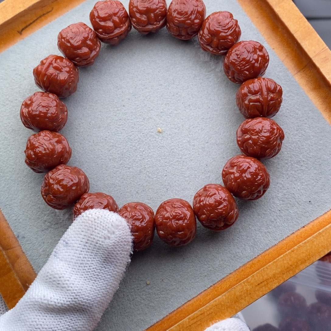 用***在猴头核桃吊坠哦哦哦哦