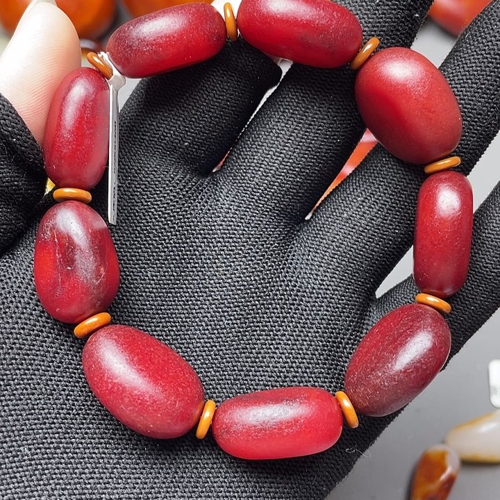 任***怡和田玉未镶嵌手链