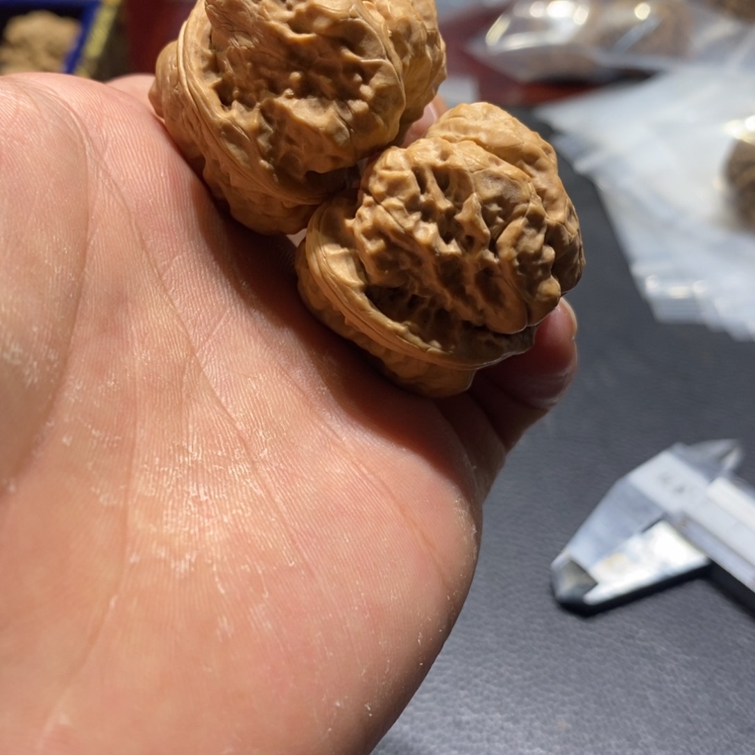 文玩核桃吊坠L**C文玩核桃