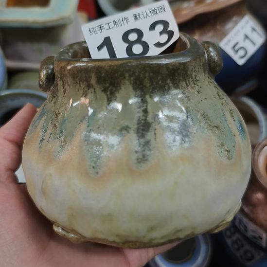 景德镇手工高温陶瓷：内5.5口高9微瑕