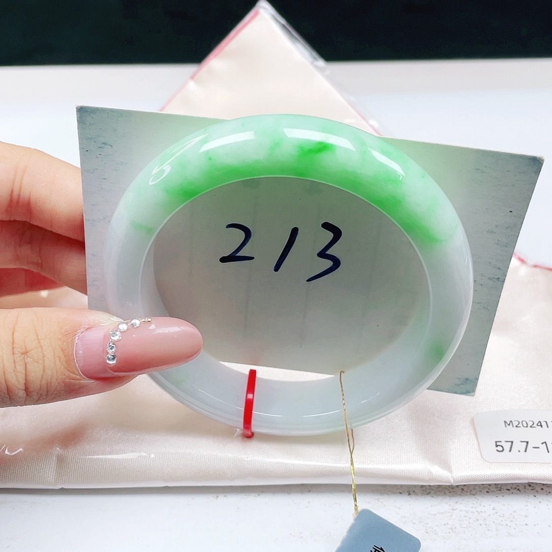 翡翠未镶嵌手镯 正圈57+