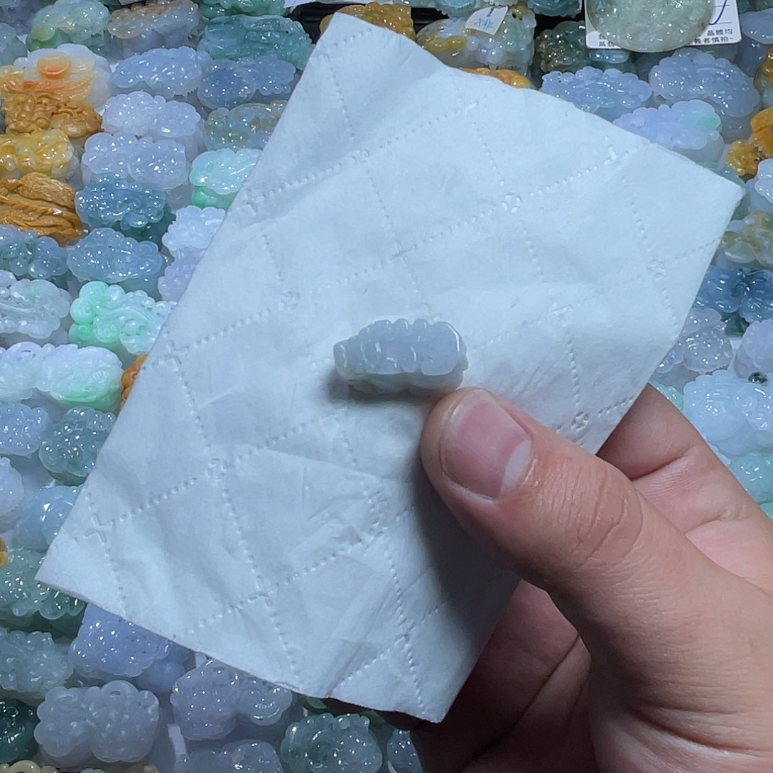 添***布翡翠未镶嵌颈饰天然